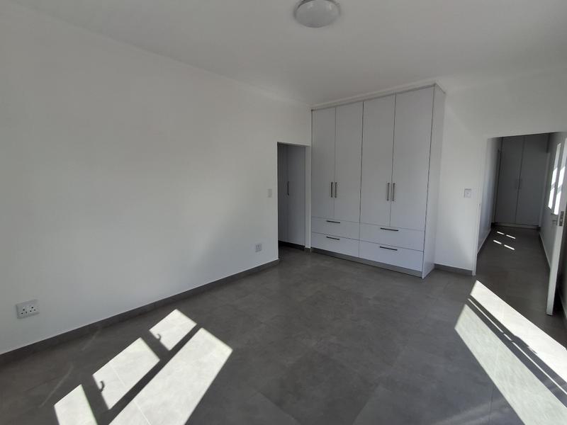 3 Bedroom Property for Sale in Golden Mile Western Cape